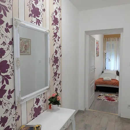 Sunshine Apartment *